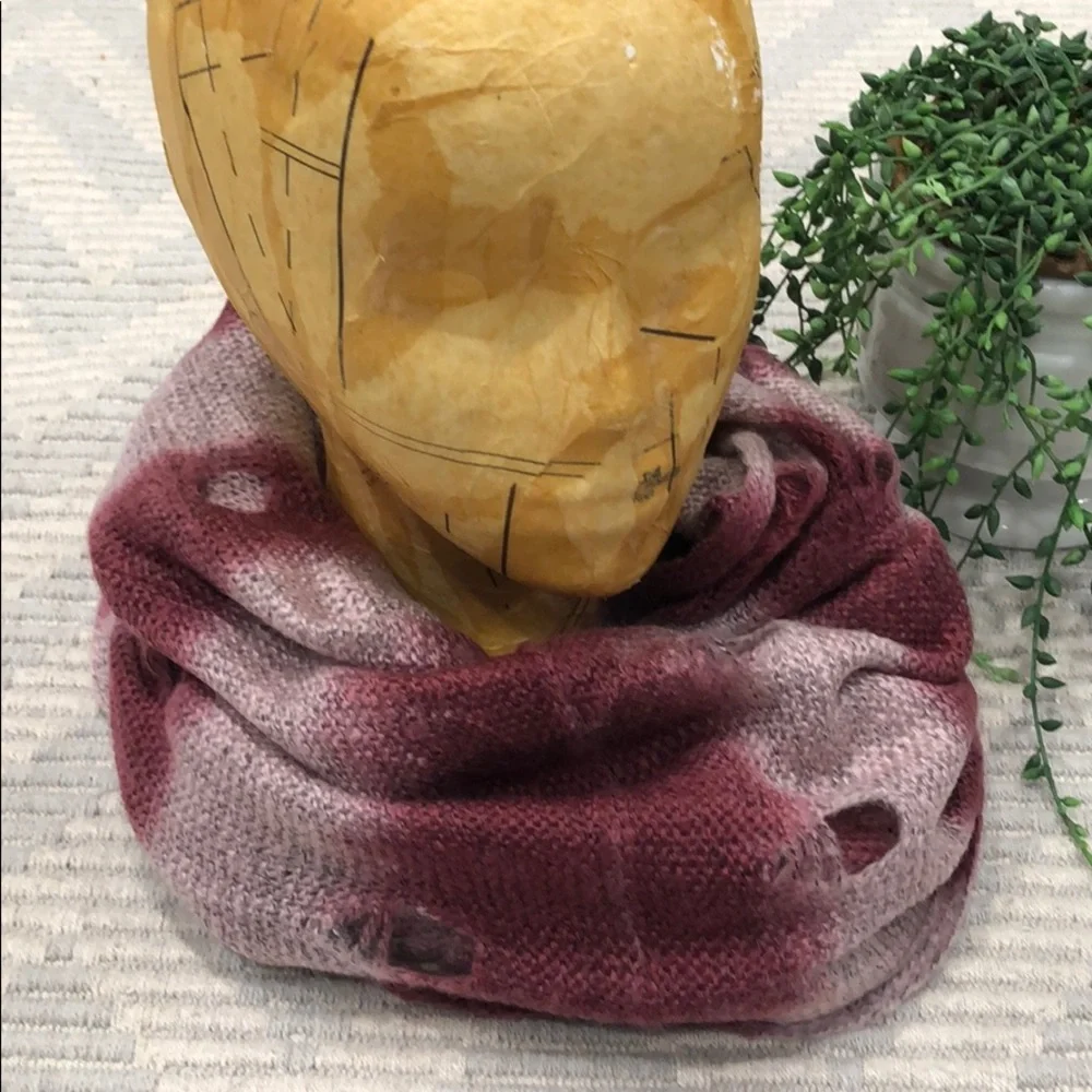 Steve Madden scarf